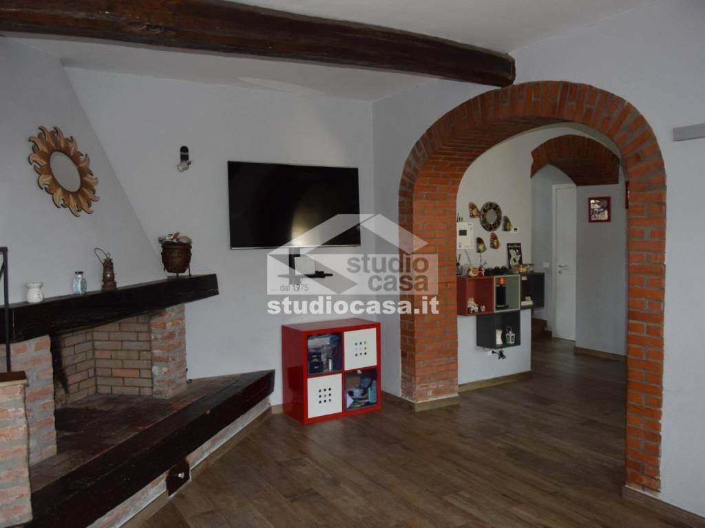 casa indipendente in vendita a Pieve d'Olmi