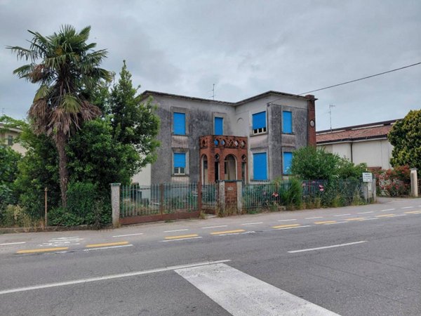 casa indipendente in vendita a Pieve d'Olmi