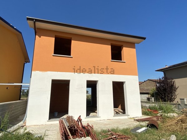 casa indipendente in vendita a Pieve d'Olmi
