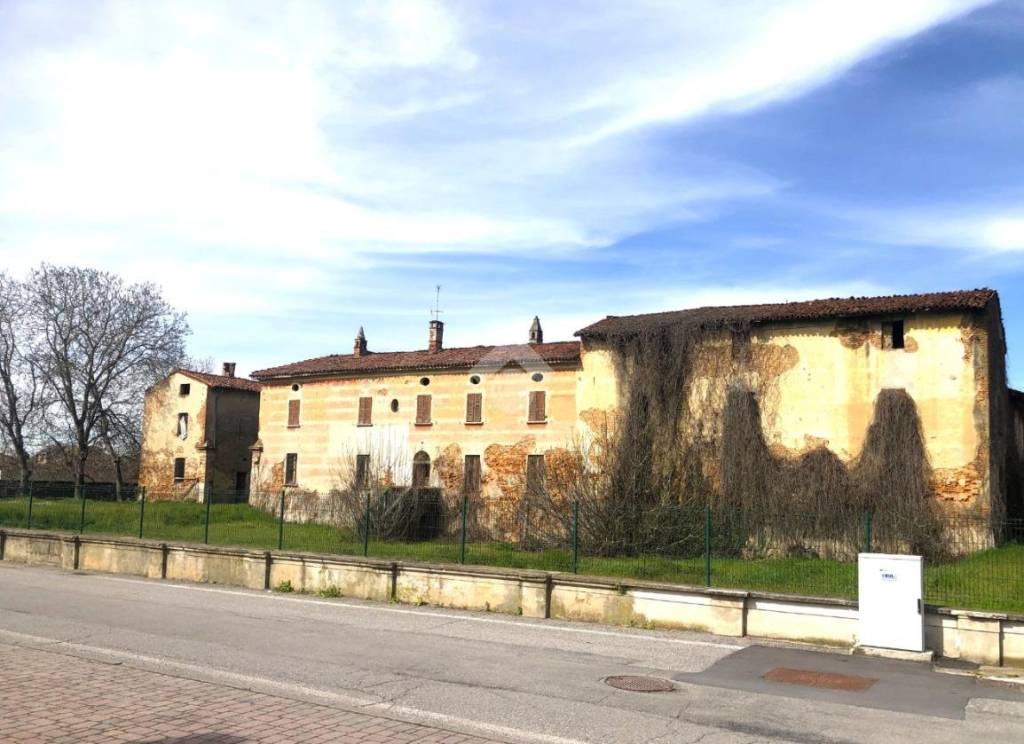 casa indipendente in vendita a Pieve San Giacomo