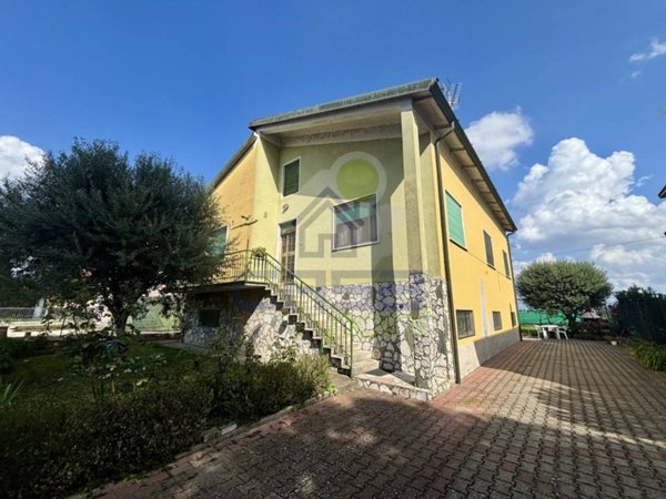 casa indipendente in vendita a Pieve San Giacomo
