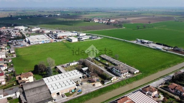 terreno edificabile in vendita a Pieve San Giacomo