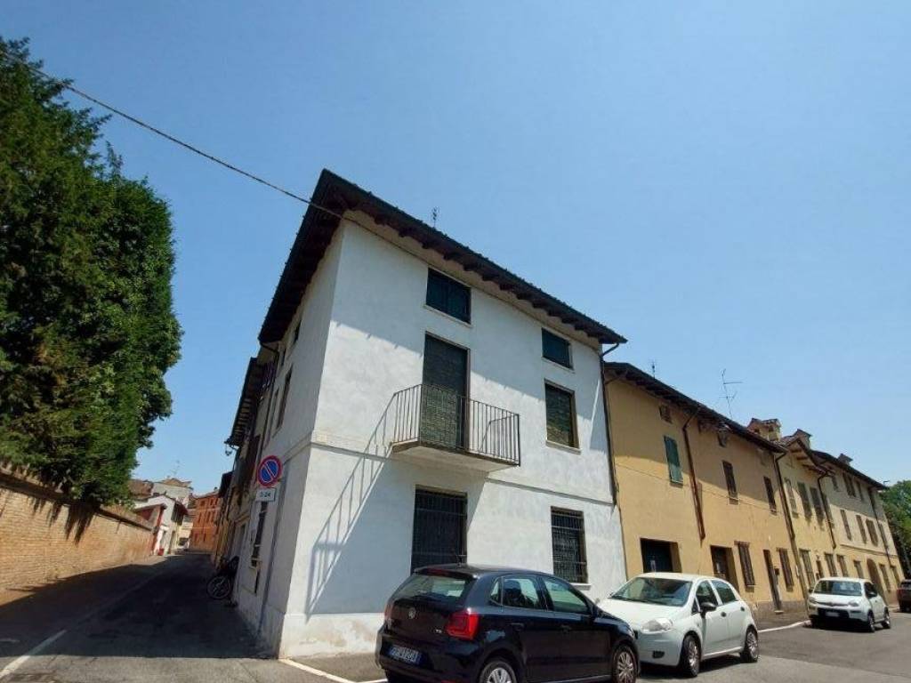 casa indipendente in vendita a Pizzighettone