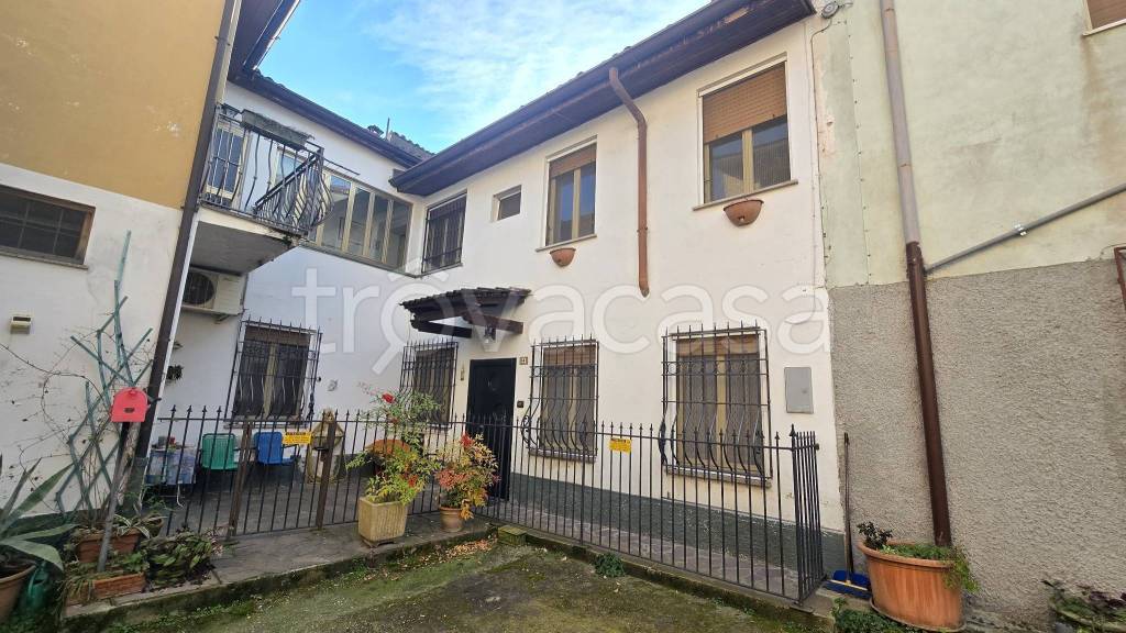casa indipendente in vendita a Pizzighettone