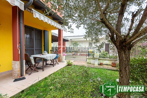 casa indipendente in vendita a Pizzighettone