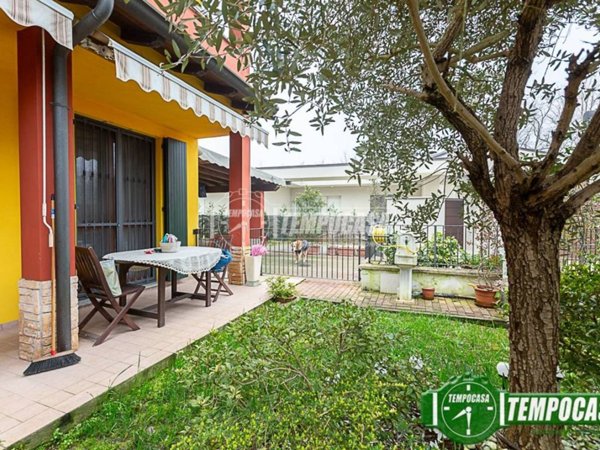 casa indipendente in vendita a Pizzighettone