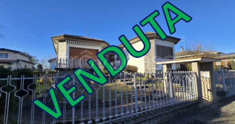 casa indipendente in vendita a Pizzighettone