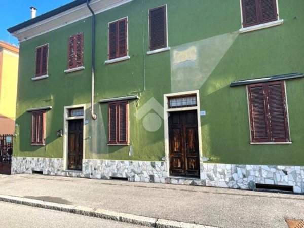 casa indipendente in vendita a Pizzighettone