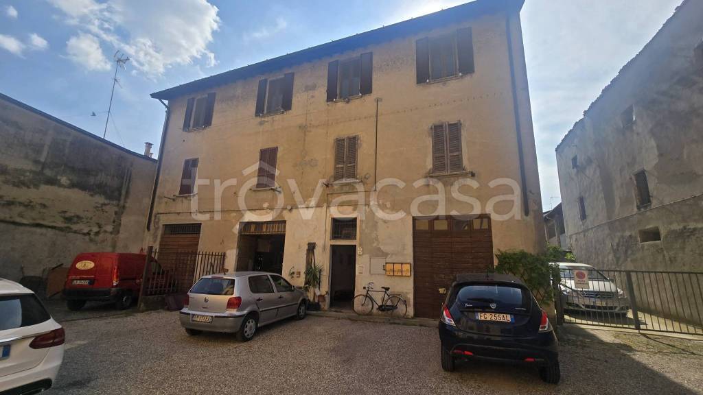 appartamento in vendita a Pizzighettone