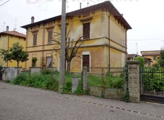 casa indipendente in vendita a Pizzighettone