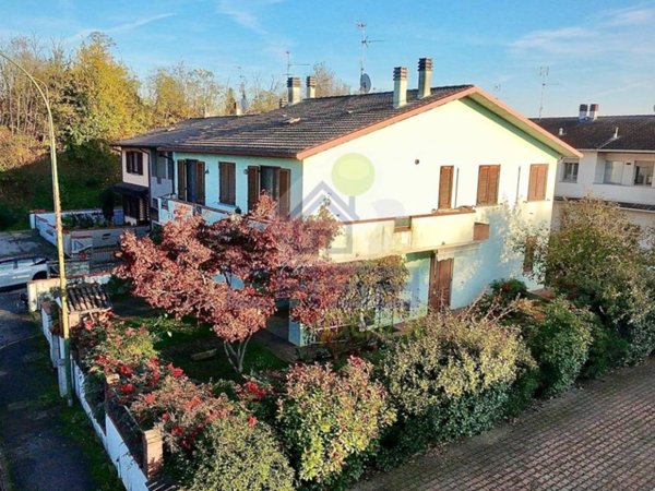 casa indipendente in vendita a Pizzighettone