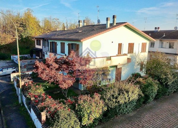 casa indipendente in vendita a Pizzighettone