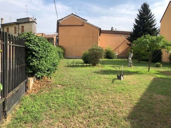 casa indipendente in vendita a Pizzighettone