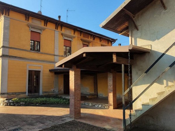 casa indipendente in vendita a Pizzighettone