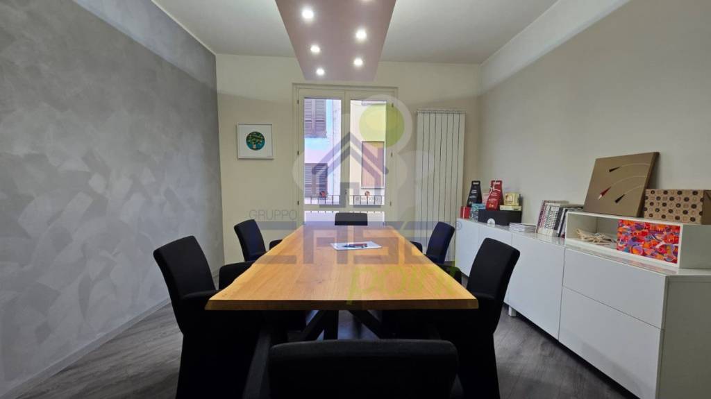 ufficio in vendita a Pizzighettone