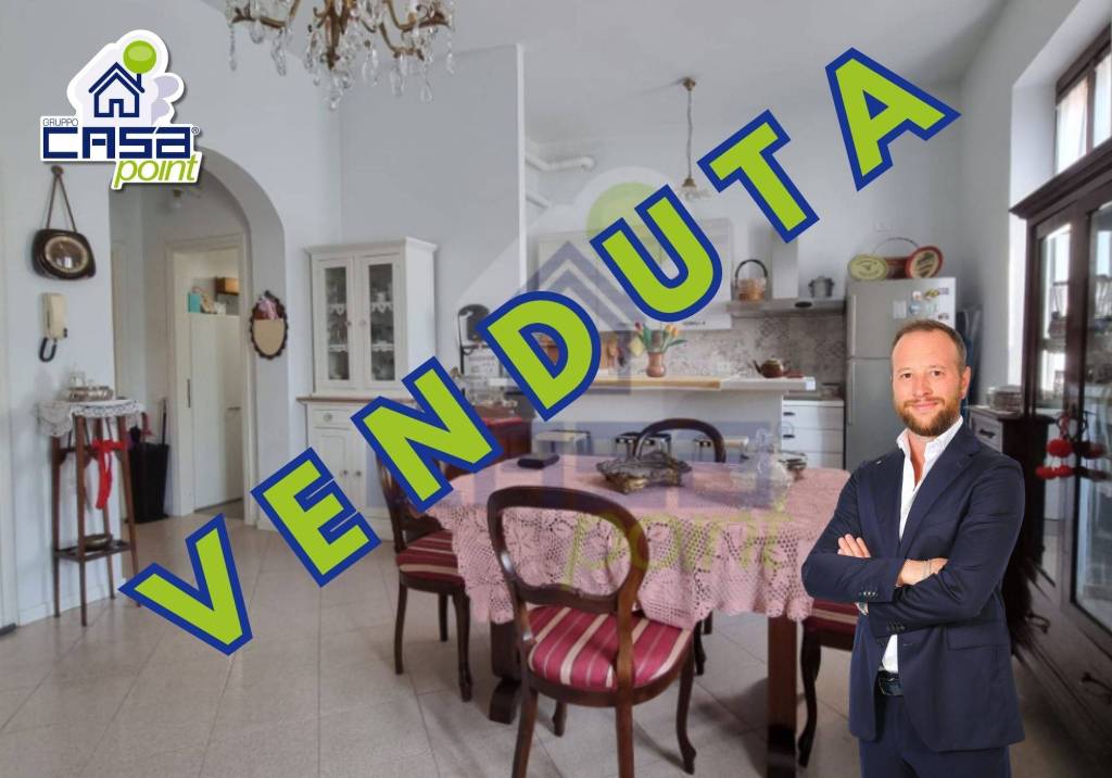 appartamento in vendita a Pizzighettone in zona Roggione