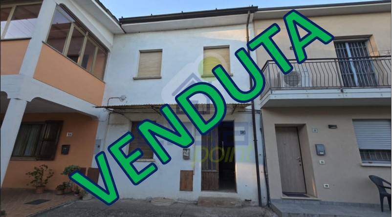 casa indipendente in vendita a Pizzighettone