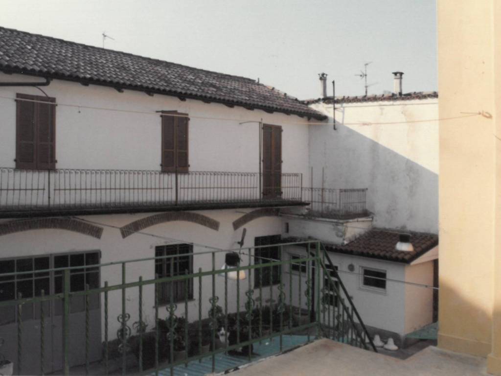 intera palazzina in vendita a Pizzighettone