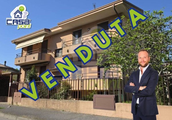 appartamento in vendita a Pizzighettone in zona Roggione