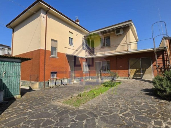 casa indipendente in vendita a Pizzighettone