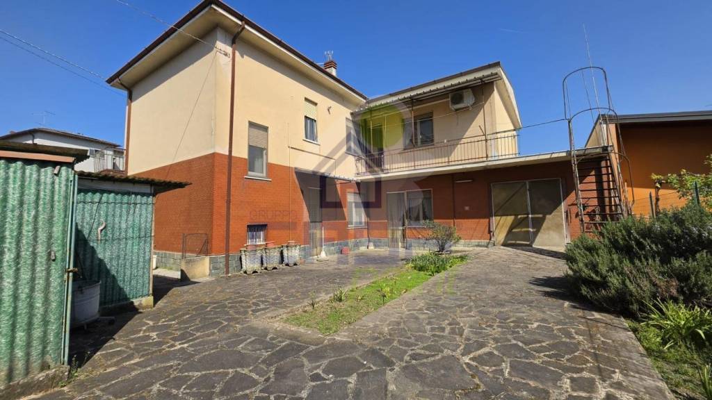 casa indipendente in vendita a Pizzighettone