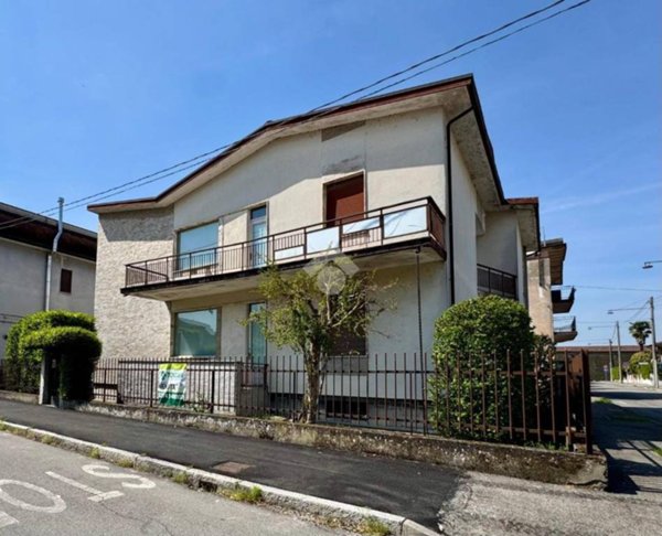 casa indipendente in vendita a Pizzighettone