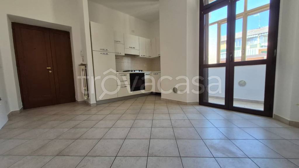 appartamento in vendita a Pizzighettone in zona Roggione