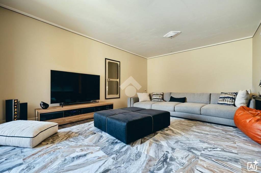 casa indipendente in vendita a Pizzighettone in zona Roggione