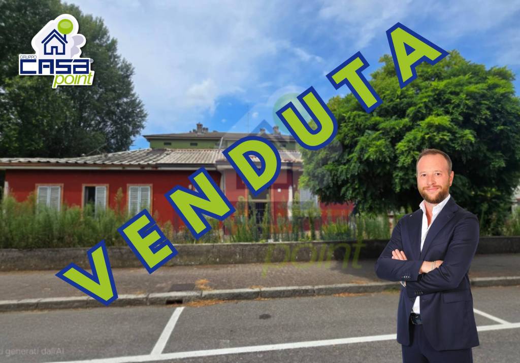 casa indipendente in vendita a Pizzighettone in zona Roggione