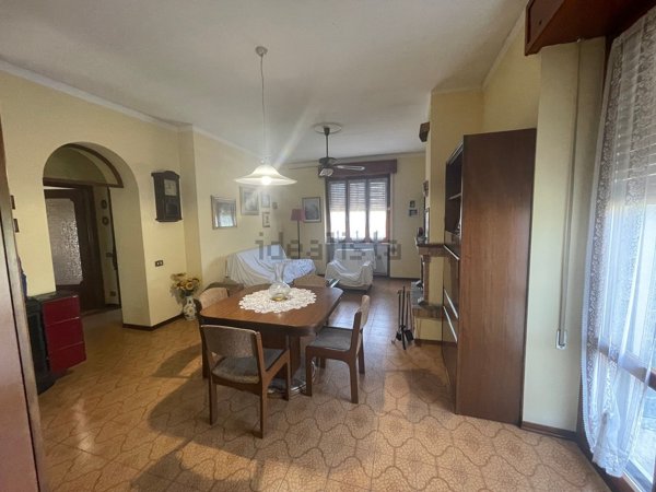 appartamento in vendita a Pizzighettone in zona Ferie