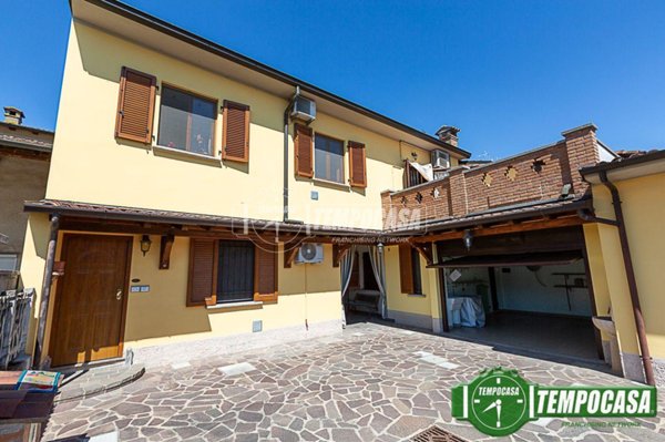 casa indipendente in vendita a Quintano