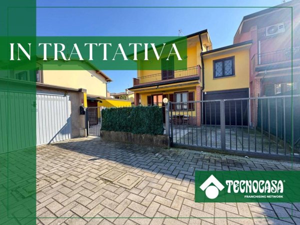 casa indipendente in vendita a Quintano