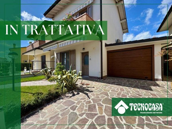 casa indipendente in vendita a Quintano