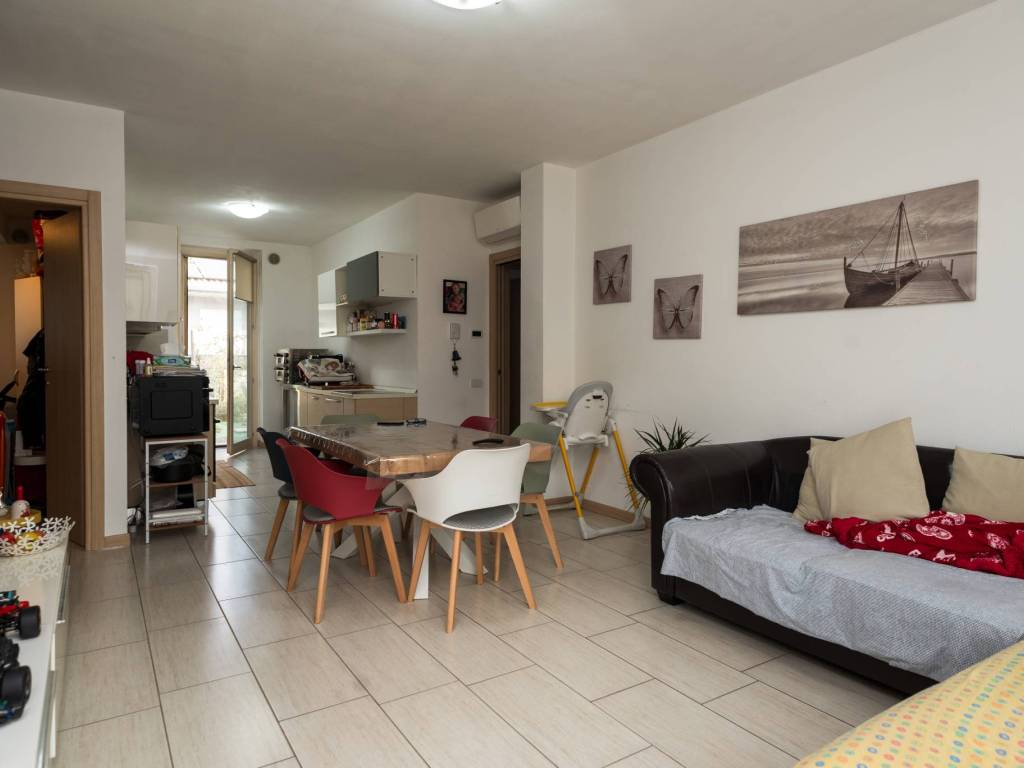 casa indipendente in vendita a Quintano
