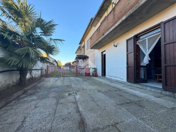 casa indipendente in vendita a Ricengo