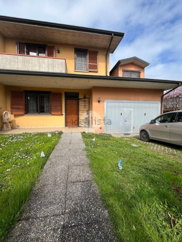 casa indipendente in vendita a Ricengo in zona Bottaiano