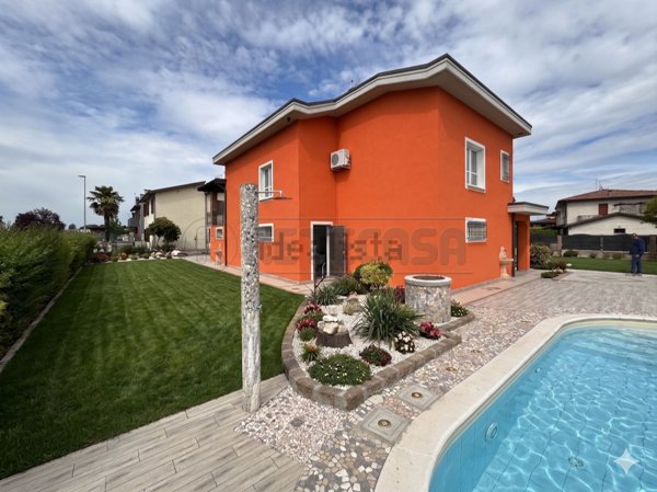casa indipendente in vendita a Ricengo