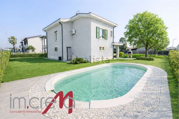 casa indipendente in vendita a Ricengo