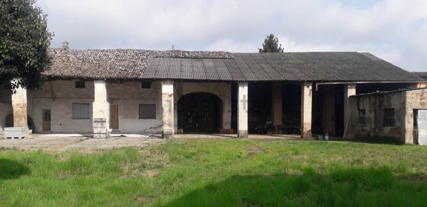 casale in vendita a Ripalta Arpina