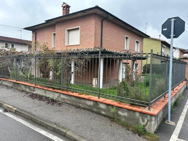 casa indipendente in vendita a Ripalta Cremasca in zona Zappello