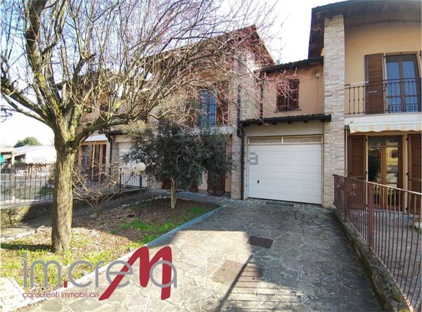casa indipendente in vendita a Ripalta Cremasca