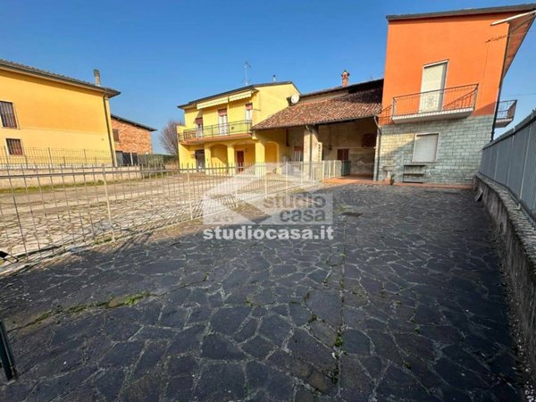 casa indipendente in vendita a Ripalta Cremasca in zona Zappello