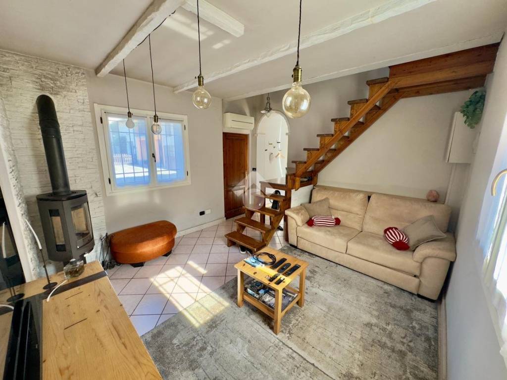 casa indipendente in vendita a Ripalta Cremasca in zona Ripalta Nuova
