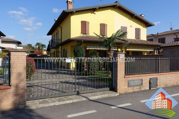 casa indipendente in vendita a Ripalta Guerina