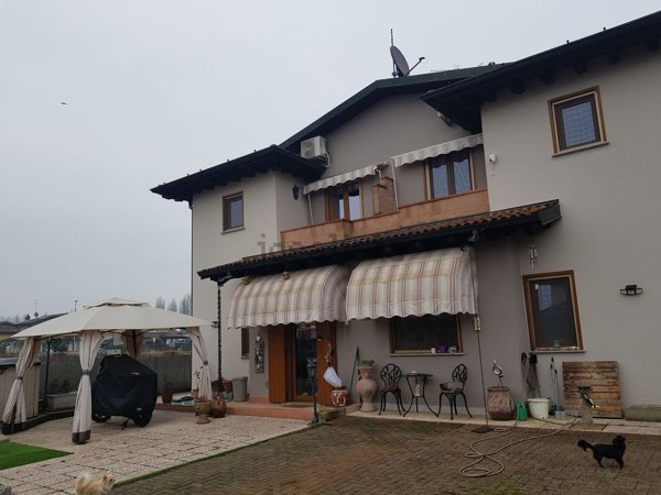 casa indipendente in vendita a Ripalta Guerina