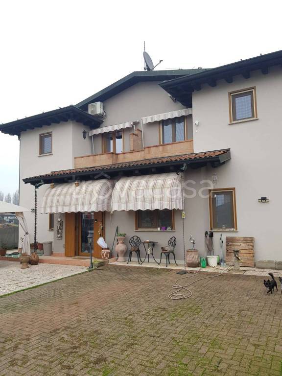 casa indipendente in vendita a Ripalta Guerina
