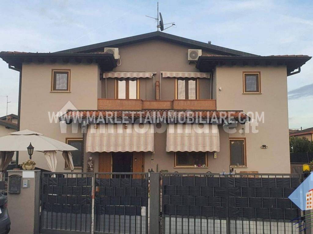 casa indipendente in vendita a Ripalta Guerina