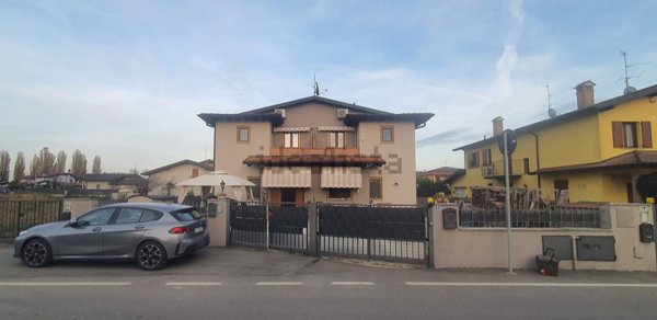 casa indipendente in vendita a Ripalta Guerina