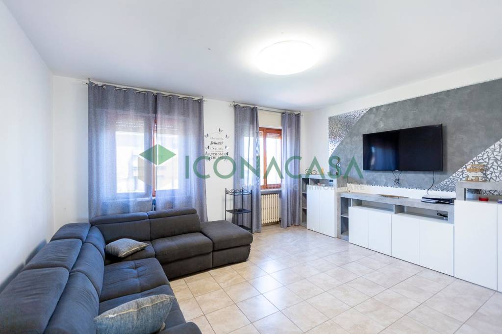 casa indipendente in vendita a Ripalta Guerina