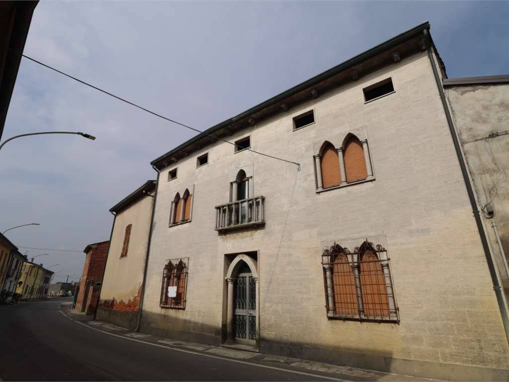 casa indipendente in vendita a Rivarolo del Re ed Uniti in zona Brugnolo